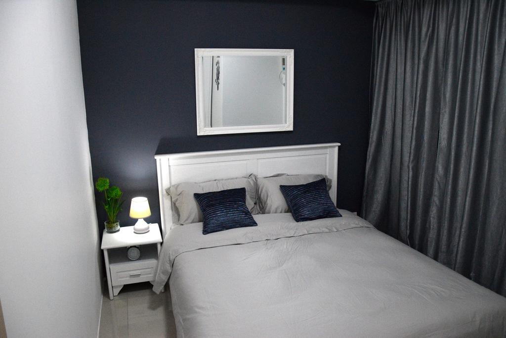 Jazz Makati Luxury Apartment Manila Bagian luar foto