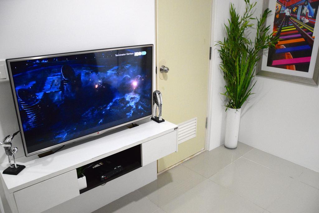 Jazz Makati Luxury Apartment Manila Bagian luar foto