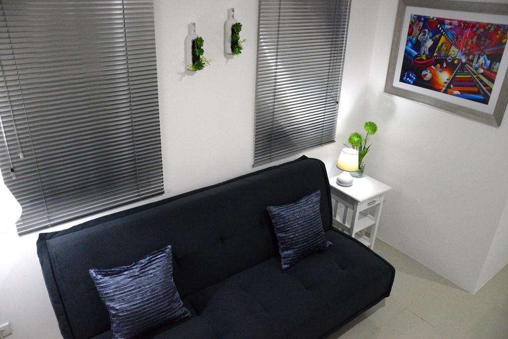 Jazz Makati Luxury Apartment Manila Bagian luar foto