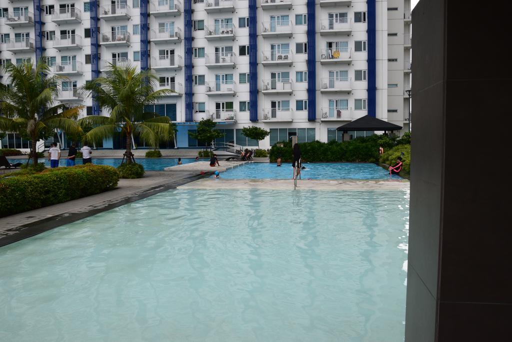 Jazz Makati Luxury Apartment Manila Bagian luar foto