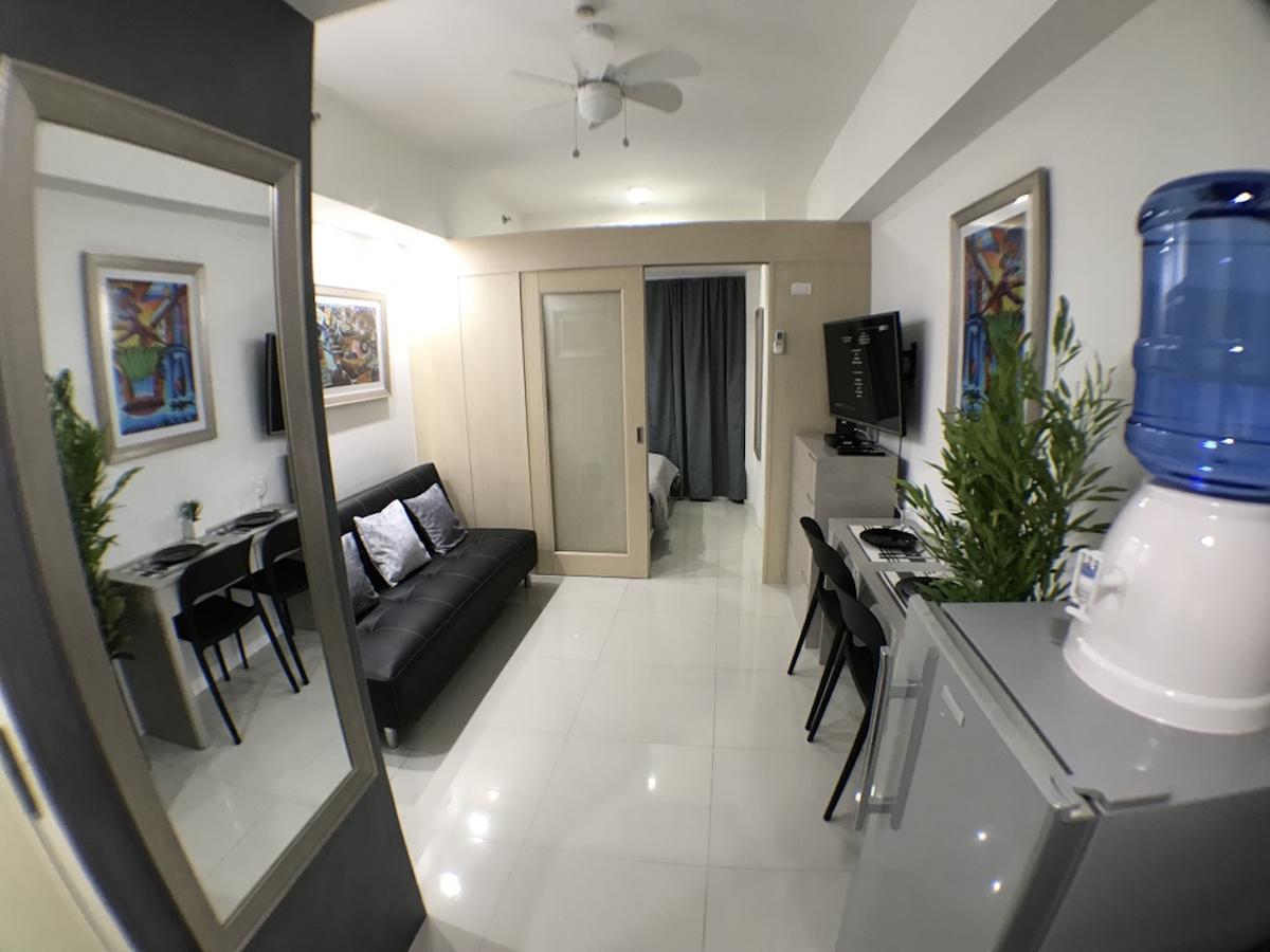 Jazz Makati Luxury Apartment Manila Bagian luar foto